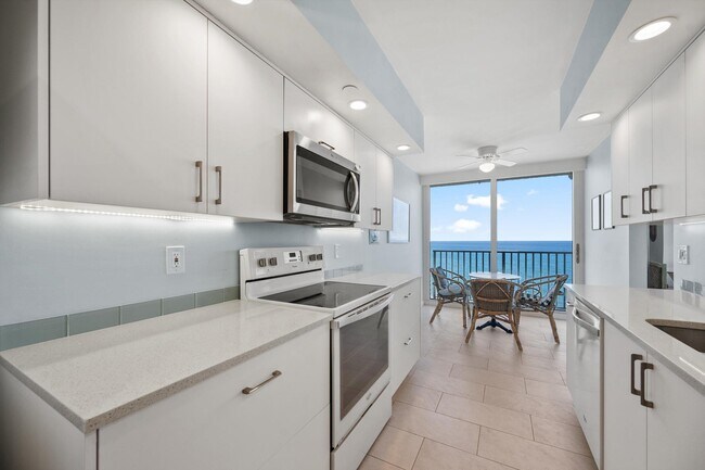 Building Photo - 3360 S Ocean Blvd