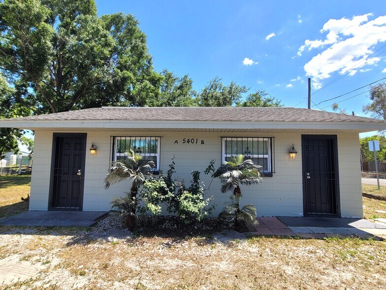 Primary Photo - 5401 E 14th Ave