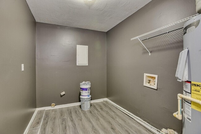 Building Photo - 3607 Massiot Dr