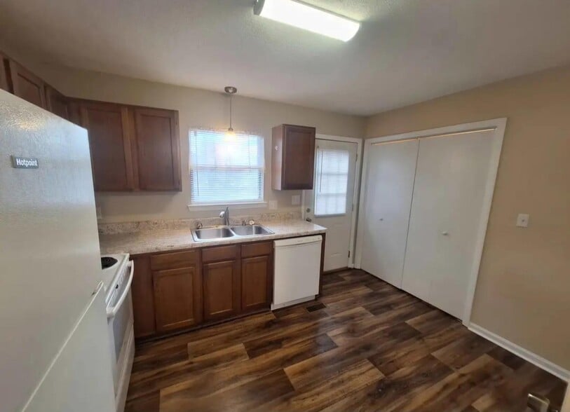 Building Photo - 63 Agappa Ln