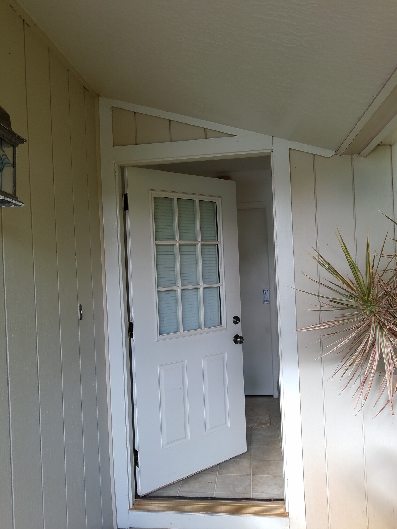 Building Photo - 92-1365 Hauone St