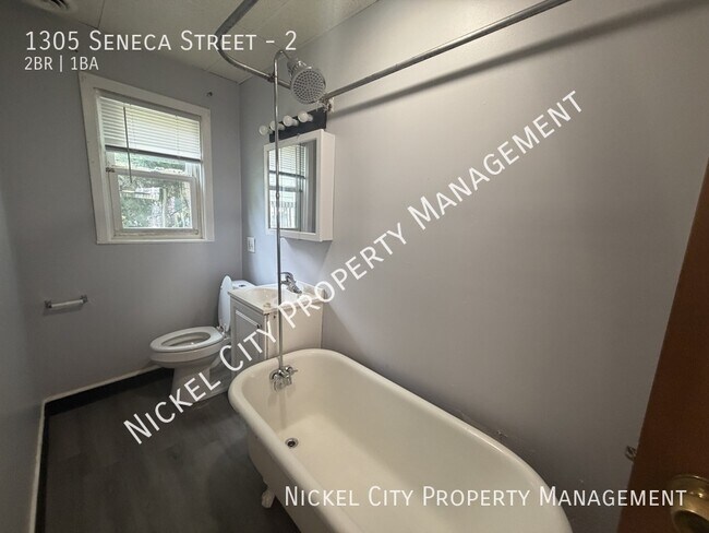 Building Photo - 1305 Seneca St