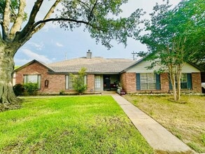 Building Photo - 19323 Lazy Valley Dr