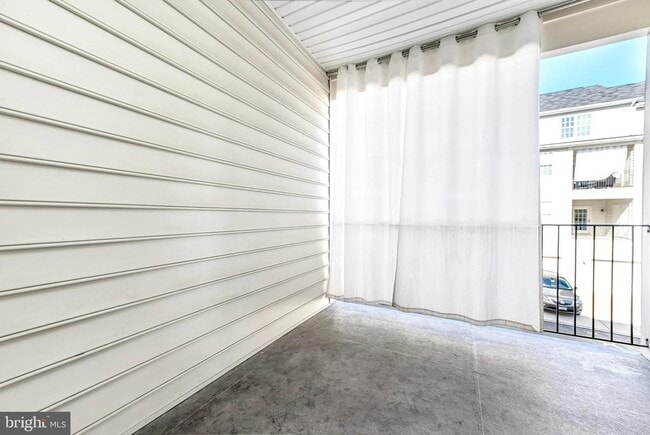 Building Photo - 15158 Kentshire Dr