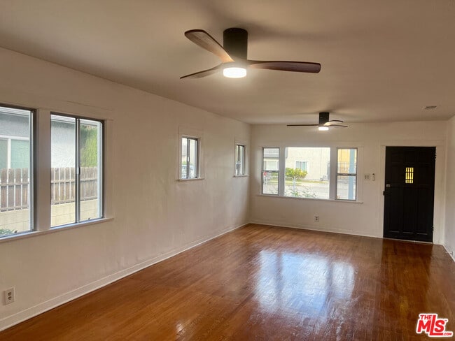 Building Photo - 4316 Perlita Ave