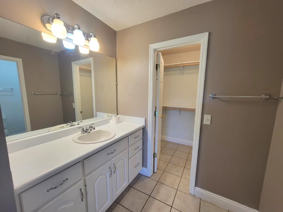 master bath - 316 Brady Way