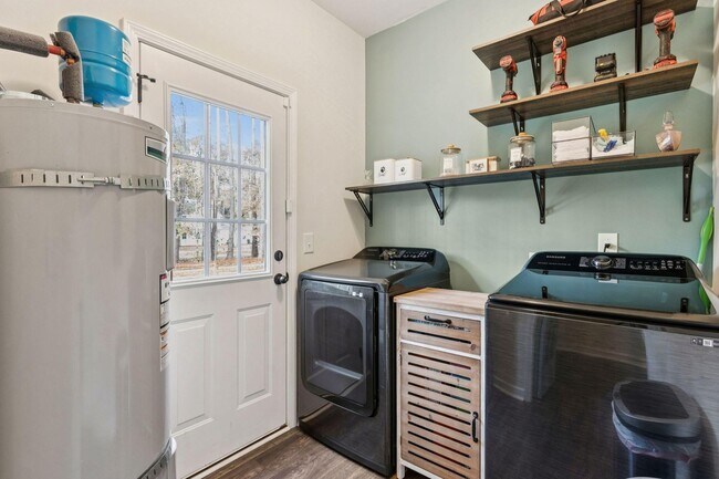 Building Photo - 4 Bedroom, 2.5 Bathroom Home in The Refuge at Ravenel - Ravenel