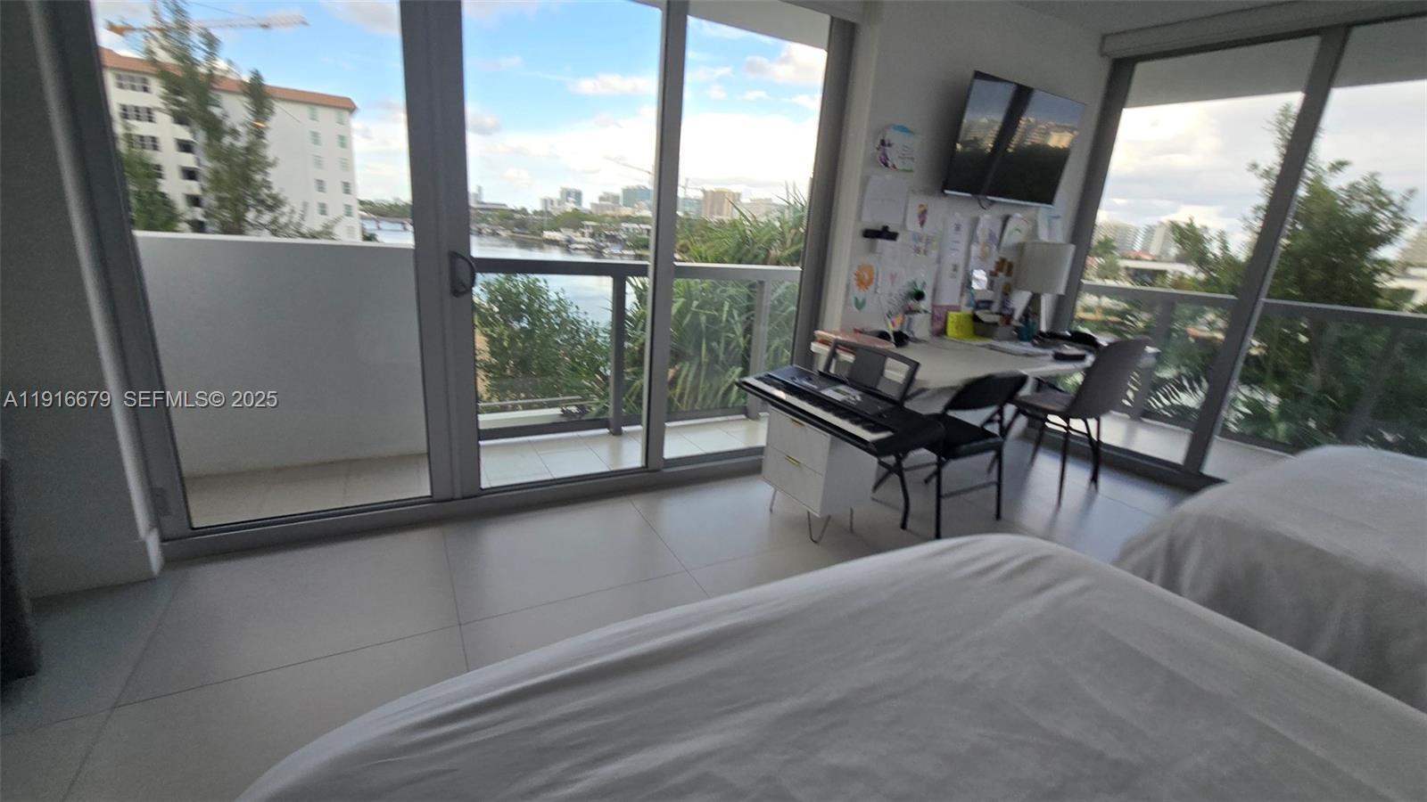 Building Photo - 1155 102nd St