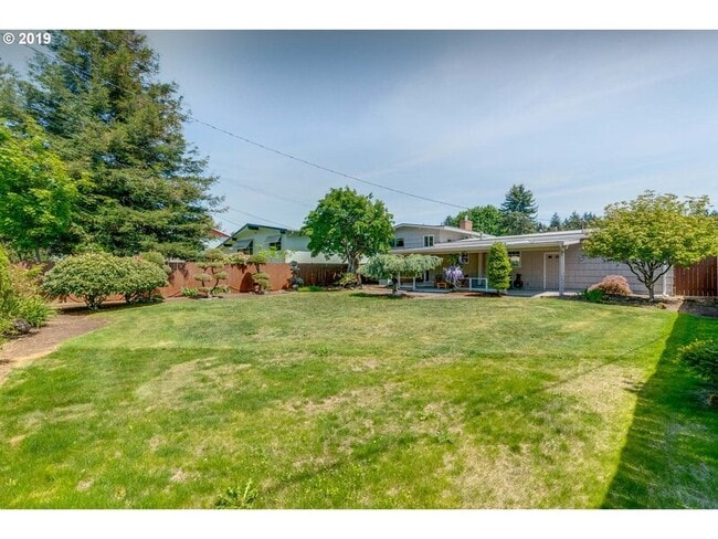Building Photo - 3333 SE 167th Ave