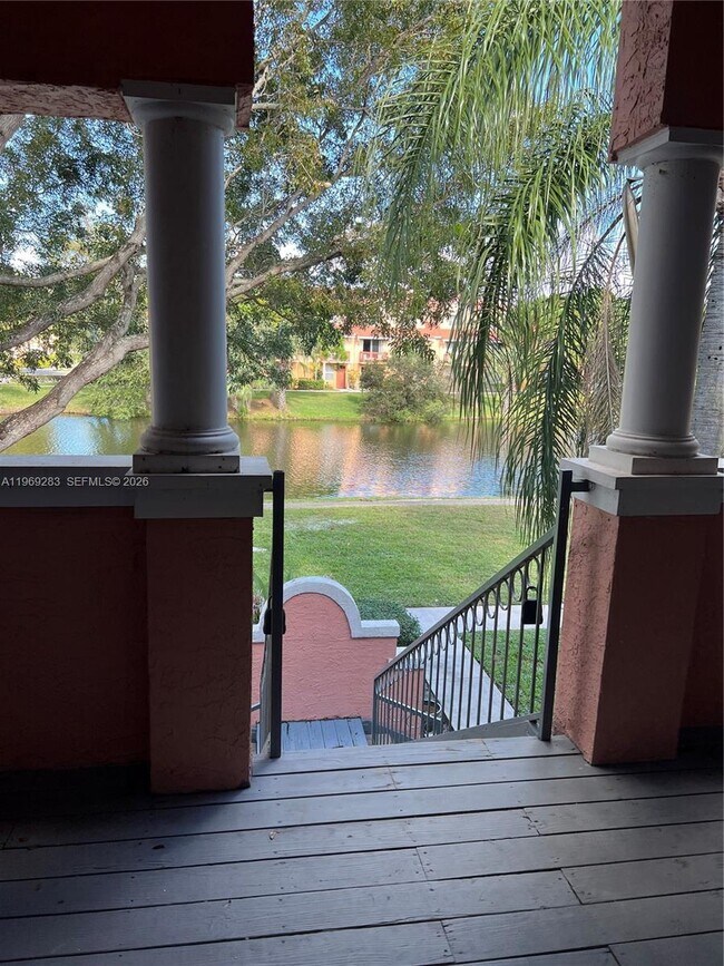 Building Photo - 1365 Crystal Way