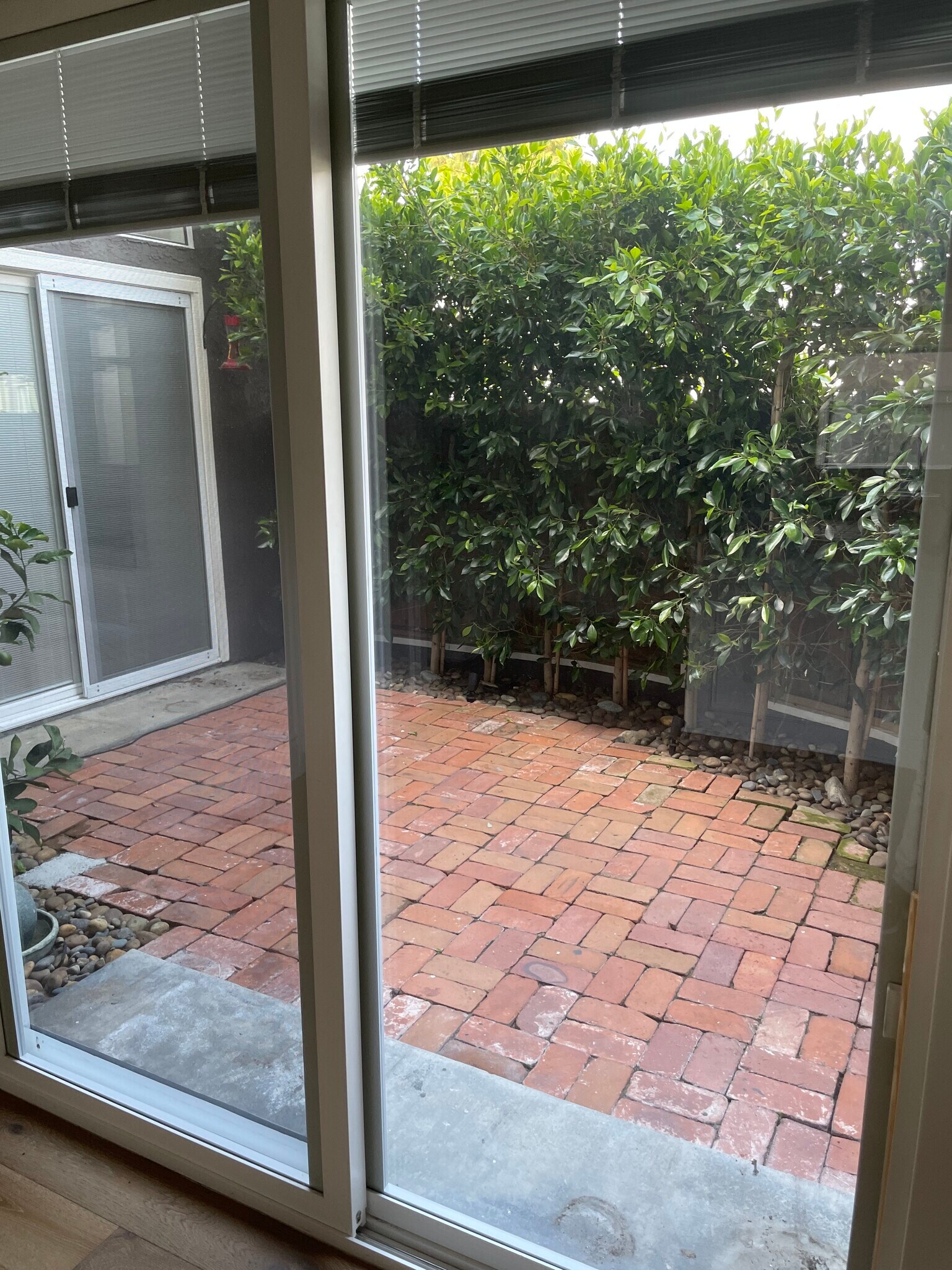 Perfect for alfresco dining... - 2220 Curtis Ave