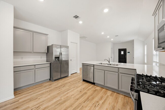 Building Photo - 3014 Wedgewood Cv Wy