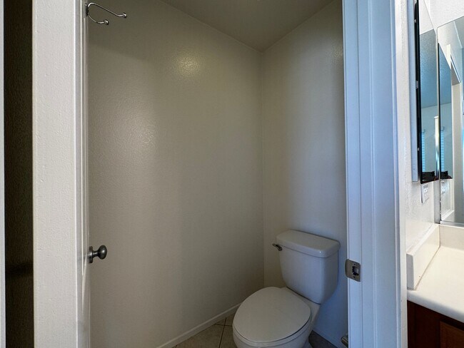 Building Photo - Spacious 4 bedroom in Murrieta for rent!