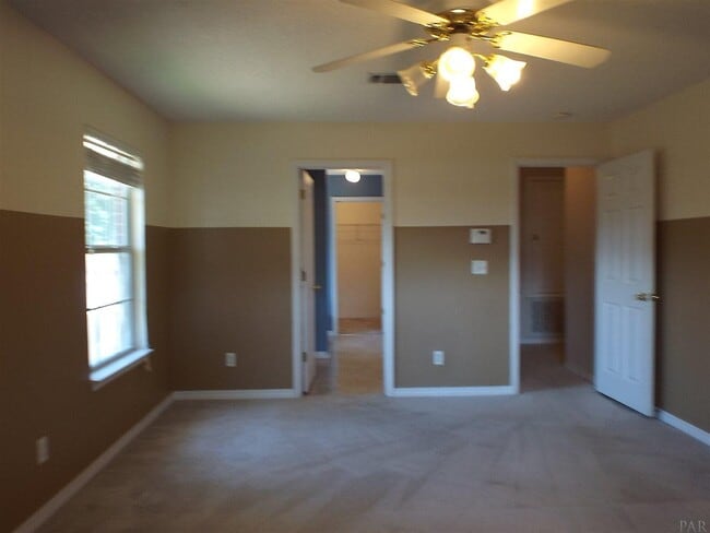 Building Photo - 3992 Holleyberry Ln