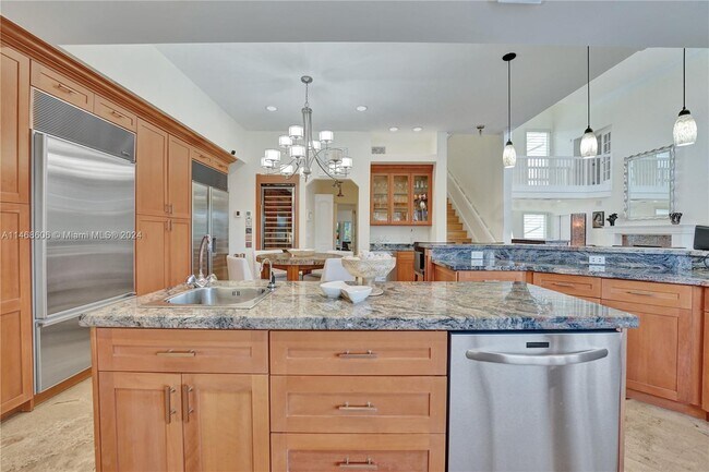 Building Photo - 1247 Seminole Dr