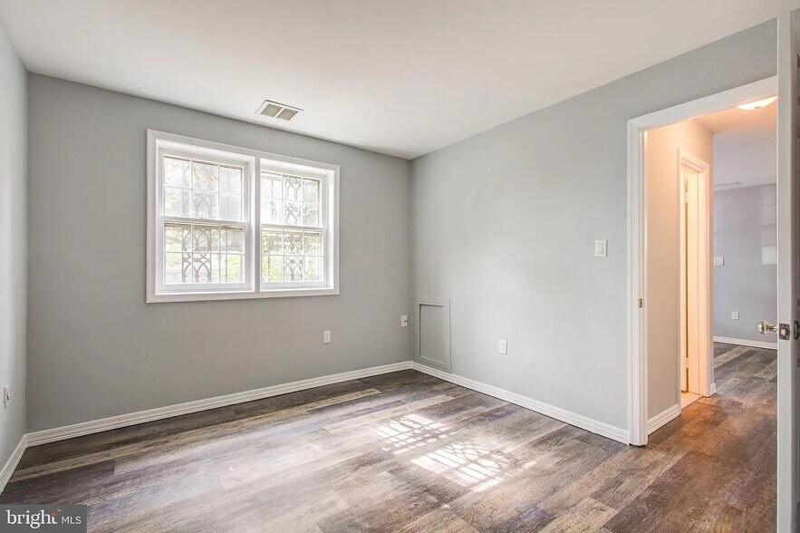 Bedroom - 732 5th St SE