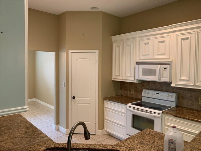 Building Photo - 14607 Heritage Dr