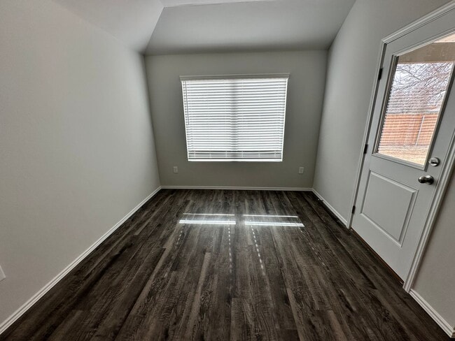 Building Photo - Move -in Special: Stunning 4-Bedroom, 2-Bath New Build Home!