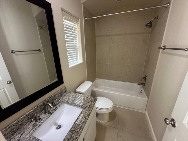 Building Photo - 2021 Fannin Station