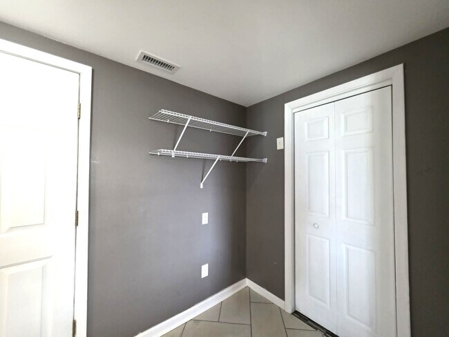 Building Photo - 25711 Delmar Rd