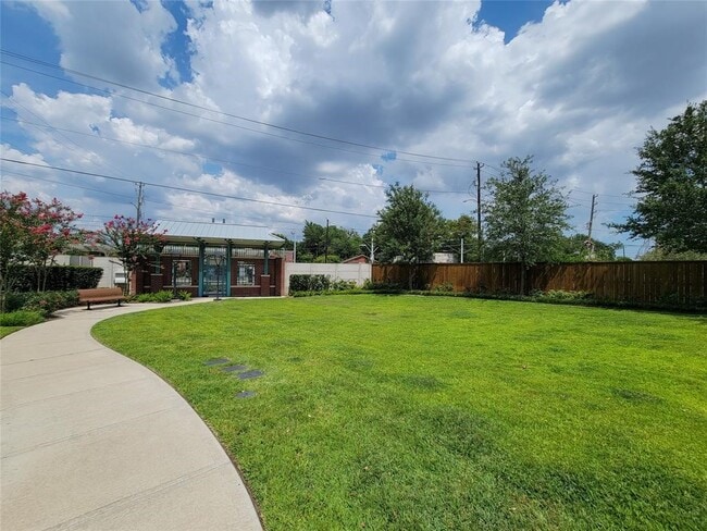 Building Photo - 4743 Glen Isle Dr