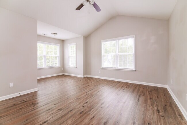 Building Photo - 9301 Doss Ct