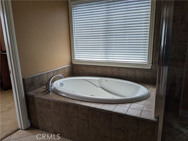 Building Photo - 36071 Horseshoe Ct