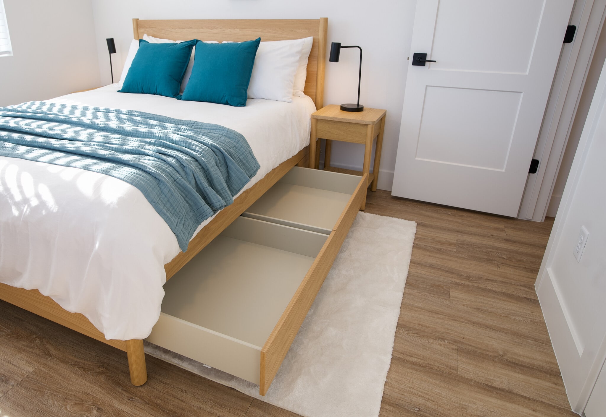 Secondary Bedroom - the bed has 2 large drawers on each side - 525 N 1st St