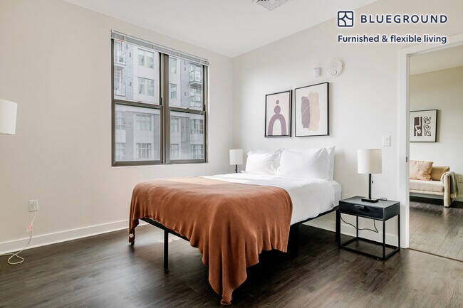 Building Photo - 449 Canal St