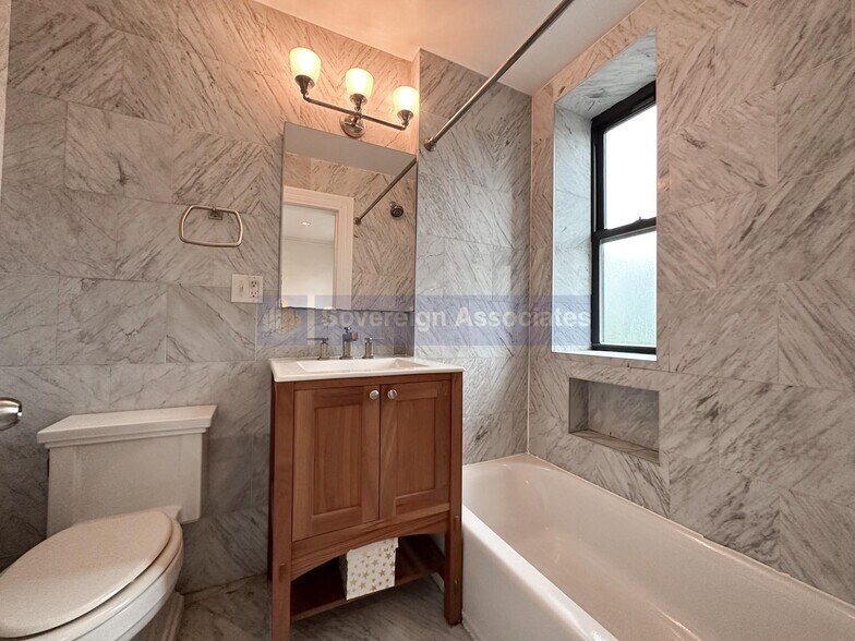Building Photo - 53 Hamilton Terrace