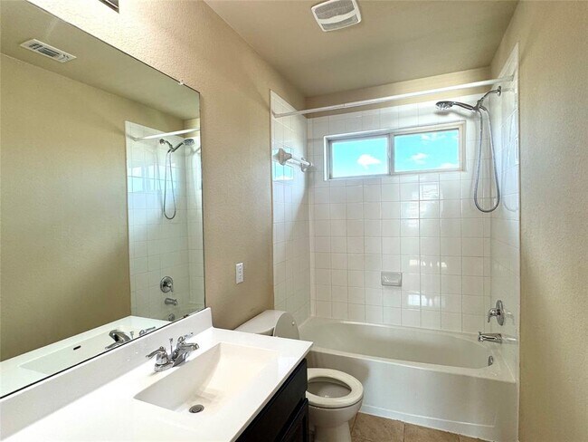 Building Photo - 1437 Brooks Way