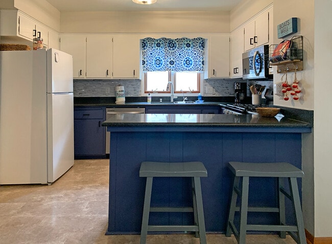 Building Photo - 26855 Kopmeier Dr