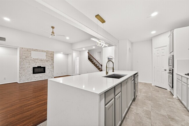 Building Photo - 22303 Naple Hollow Ln
