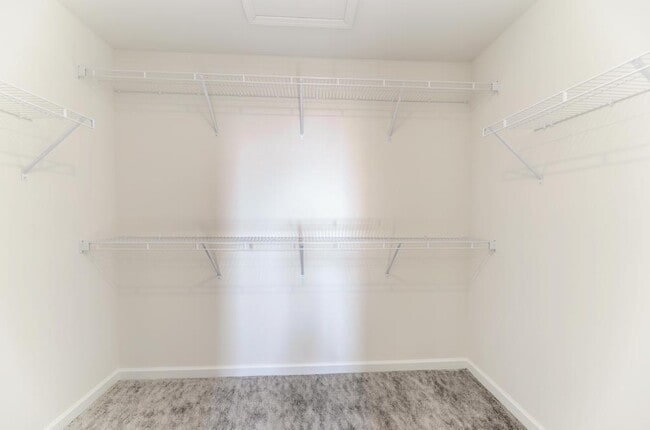 Building Photo - 5956 Hawkweed Dr