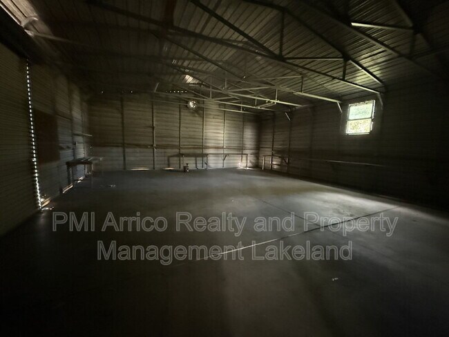 Building Photo - 916 Palmer Rd