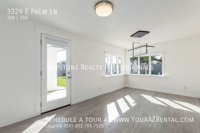 Building Photo - 3329 E Palm Ln