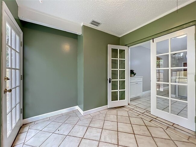 Building Photo - 2557 Riva Ct