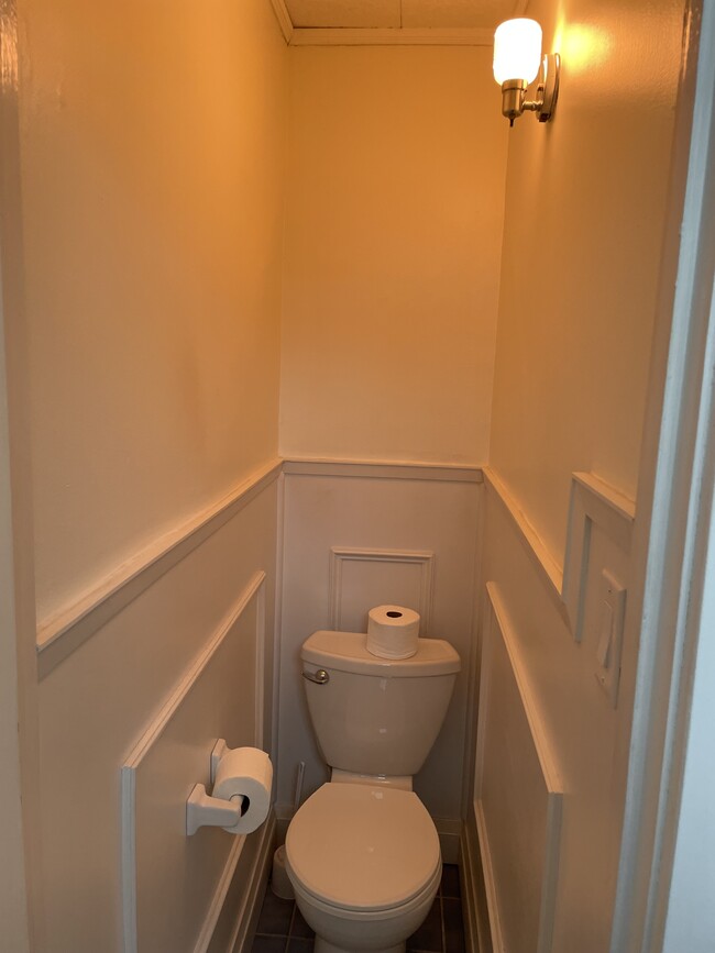 Building Photo - 6 Morrison Ave