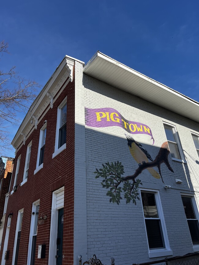 Building Photo - 417 Scott St