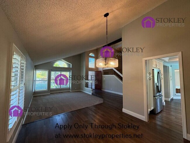 Building Photo - 2397 Lake Meadow Cir