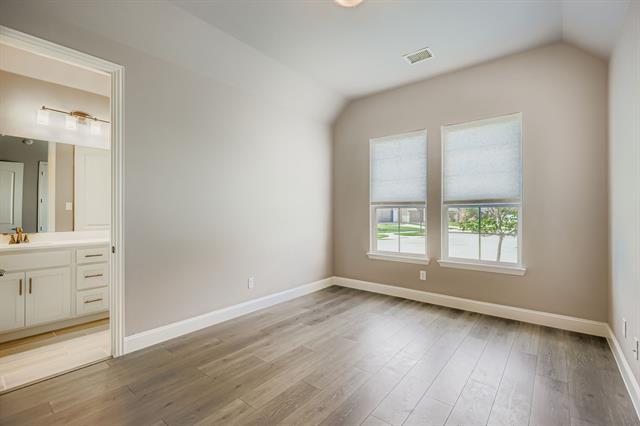 Building Photo - 2022 Coventry Dr
