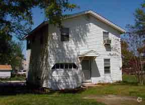 Building Photo - Location, Community, Quality Living. It St...