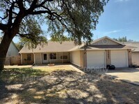 Building Photo - 12005 Arrowwood Dr