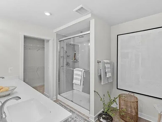 Building Photo - 79 Elmiraj Ct