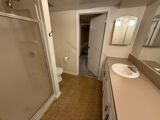 Building Photo - 48108 Colony Farm Cir