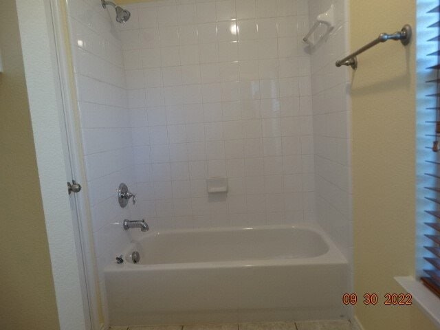 Building Photo - 9975 Red Cedar Dr