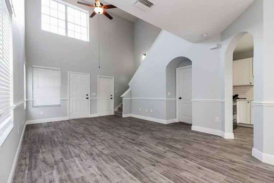 Building Photo - 18034 Birdwater Dr