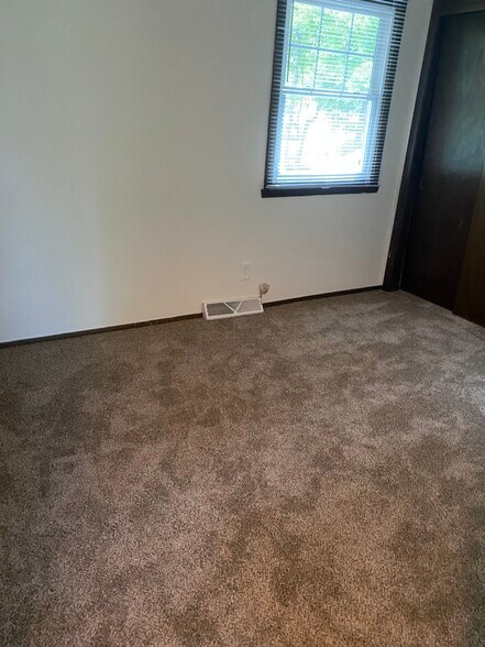 Bedroom 1 - 525 Forest Ct