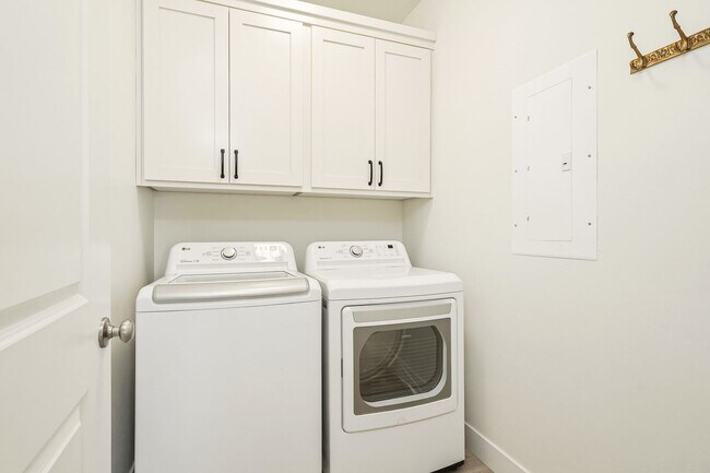 Building Photo - 1593 N 110 W