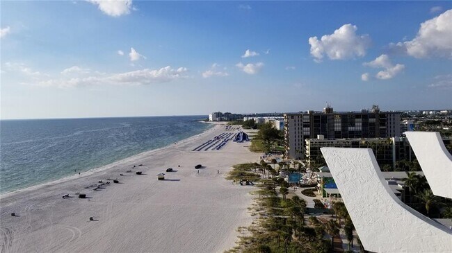 Building Photo - 6161 Gulf Winds Dr